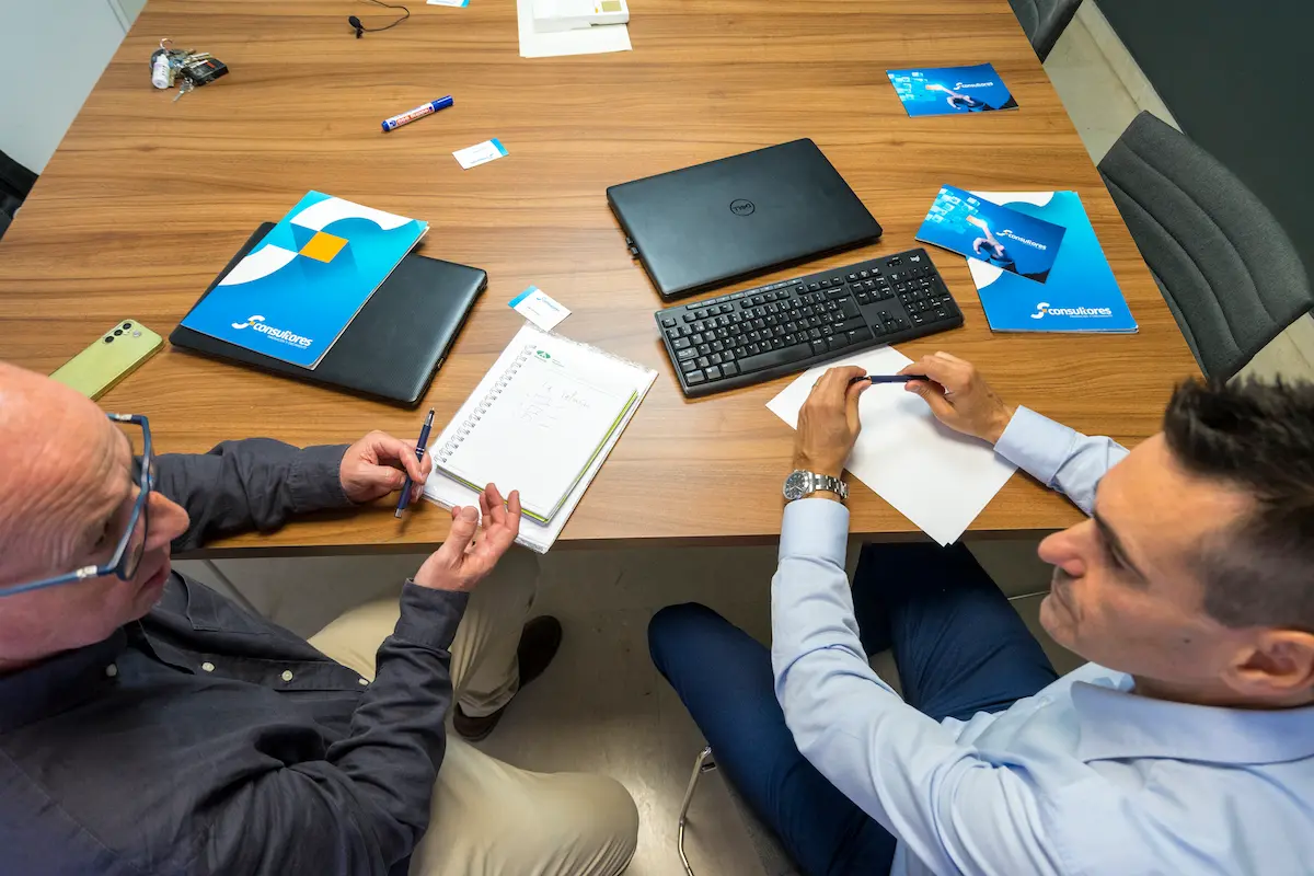 SF Consultores imagen corporativa